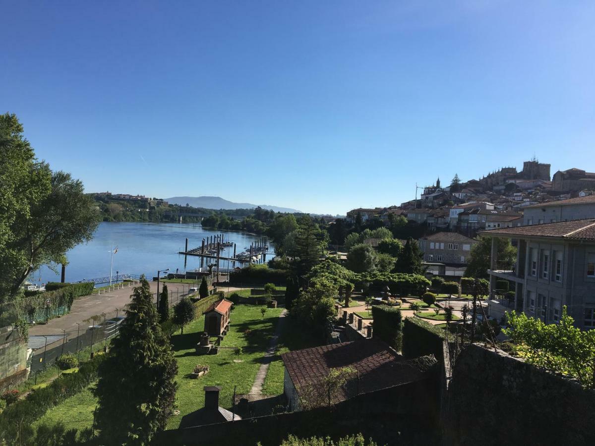 Albergue Convento Del Camino トゥイ エクステリア 写真